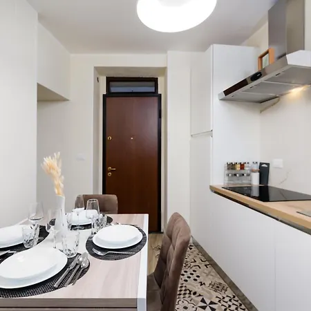 Appartamento With Internal Courtyard