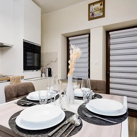 With Internal Courtyard Apartment *